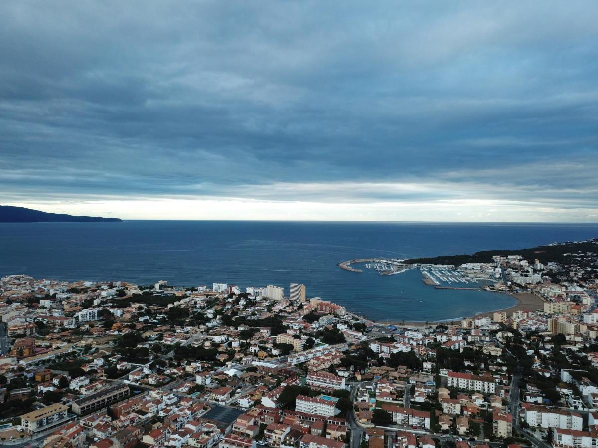 L' Escala Apartament Centre Platja מראה חיצוני תמונה